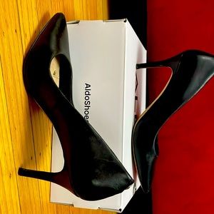 Size 6.5 Aldo shoes